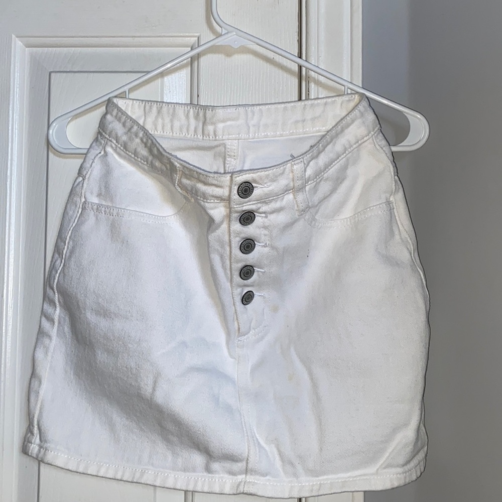 white pacsun jean skirt, size M US
